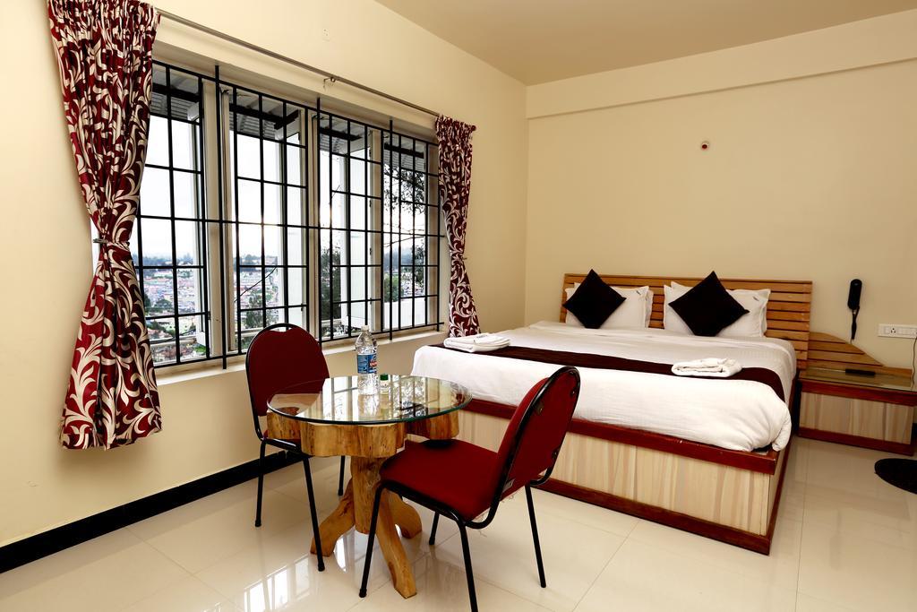 Al Woodlands Residency Hotel Ooty Bagian luar foto
