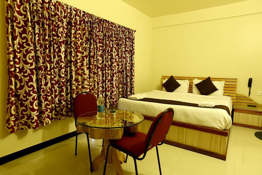 Al Woodlands Residency Hotel Ooty Bagian luar foto