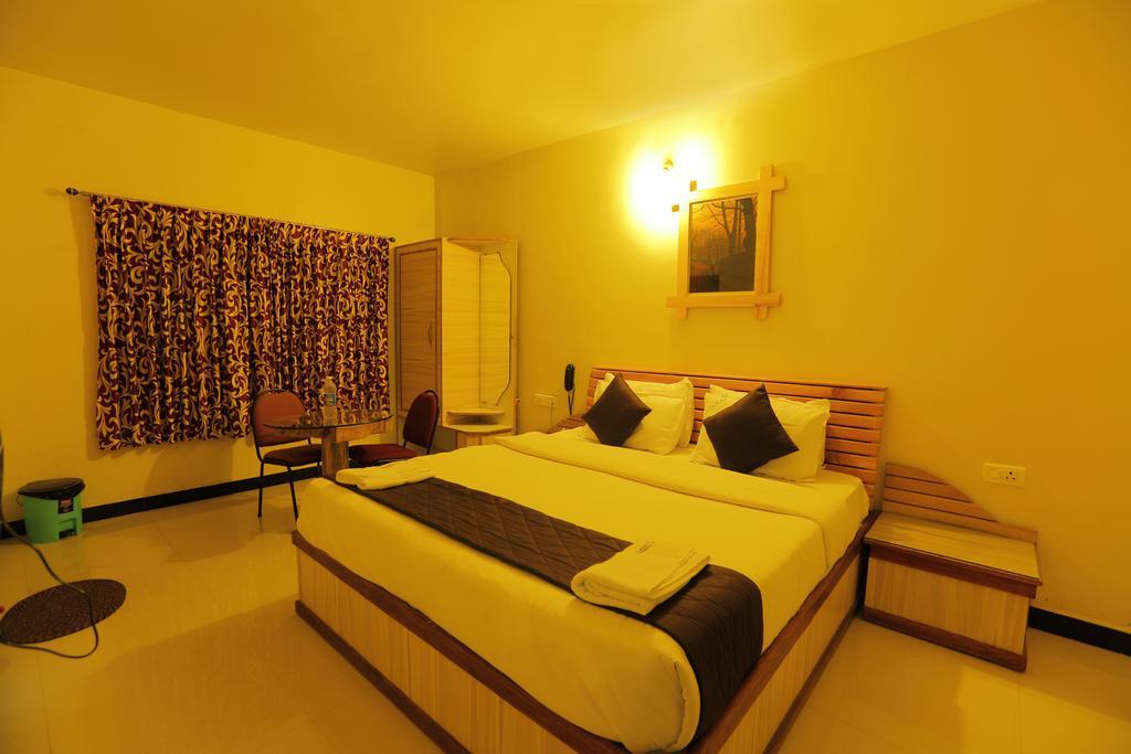 Al Woodlands Residency Hotel Ooty Bagian luar foto