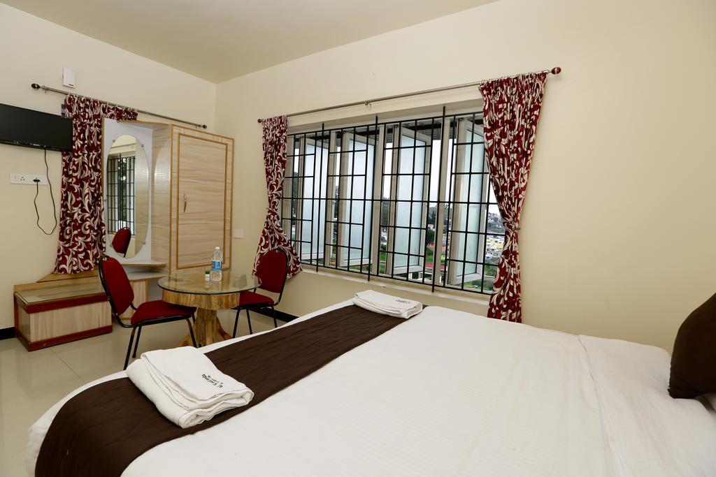 Al Woodlands Residency Hotel Ooty Bagian luar foto