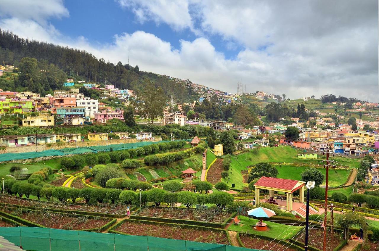 Al Woodlands Residency Hotel Ooty Bagian luar foto