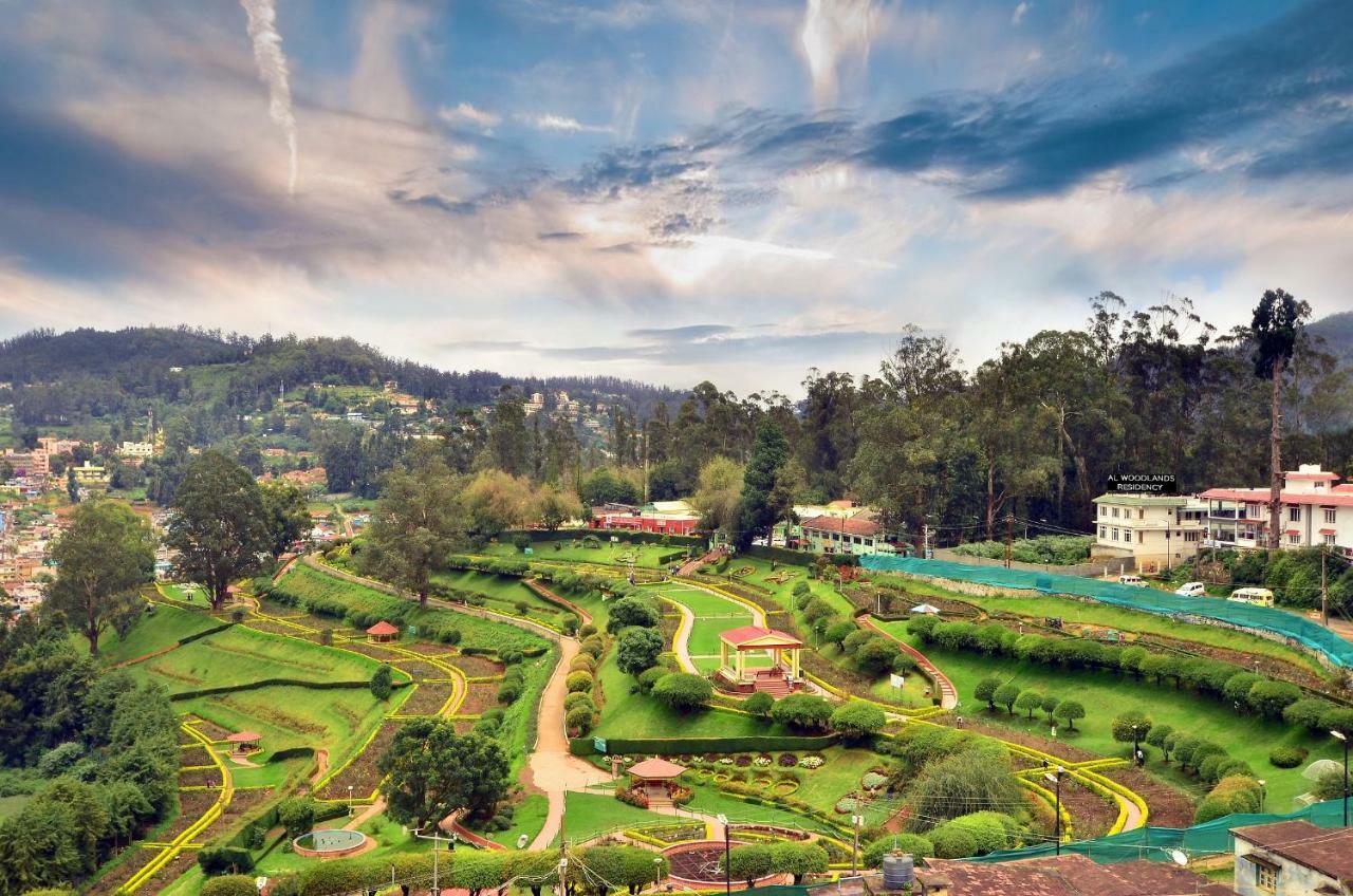 Al Woodlands Residency Hotel Ooty Bagian luar foto